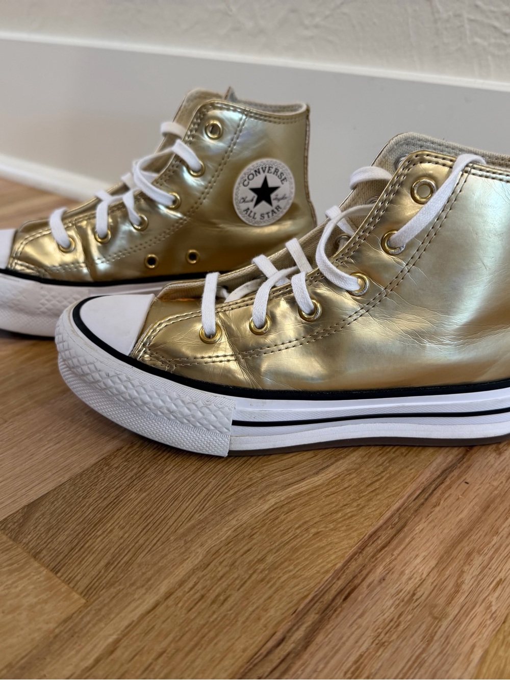Converse Chuck Taylor All Star EVA Lift Metallic Gold High Top Kids Size 2